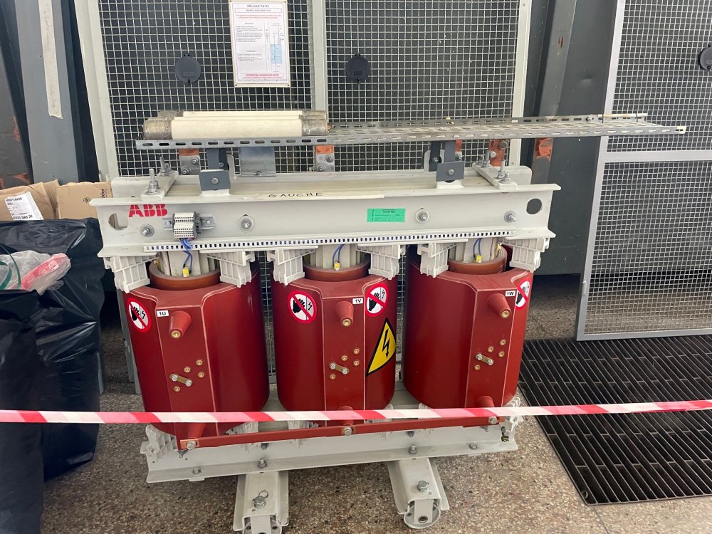 Transformateur triphasé sec 15kV/230V 160kVA